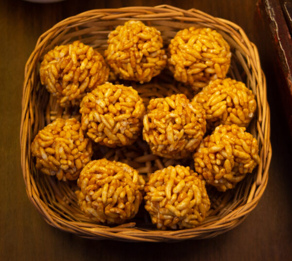 PUFFED RICE BALLS (PORI URUNDAI)